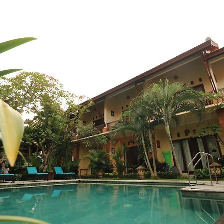 Mina Pelasa Hotel Legian Extérieur photo