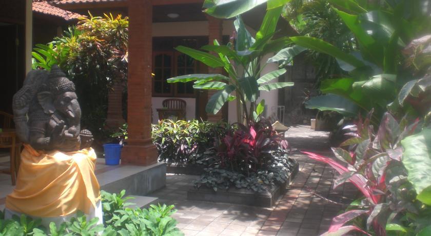 Mina Pelasa Hotel Legian Extérieur photo