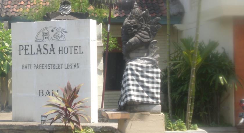 Mina Pelasa Hotel Legian Extérieur photo