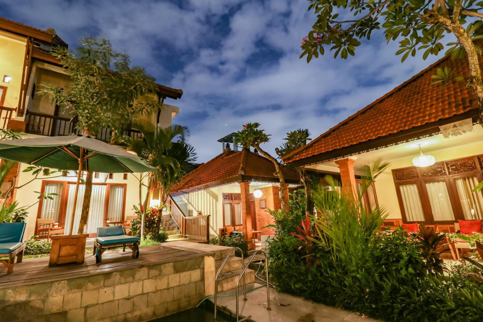 Mina Pelasa Hotel Legian Extérieur photo
