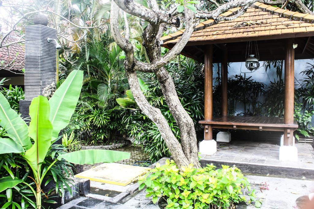 Mina Pelasa Hotel Legian Extérieur photo