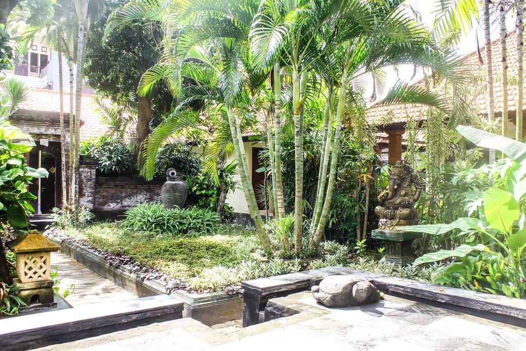 Mina Pelasa Hotel Legian Extérieur photo