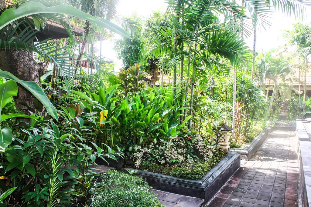 Mina Pelasa Hotel Legian Extérieur photo